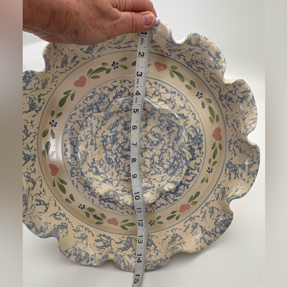 Vintage Floral Scalloped Pottery  Chip and Dip Platter with Hearts - Picture 7 of 13